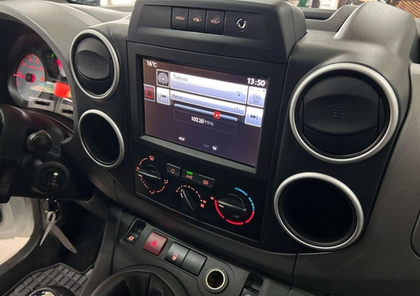 Citroen Berlingo cena 41900 przebieg: 178362, rok produkcji 2016 z Wolsztyn małe 781
